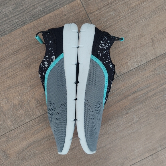 Speedo Water Shoes 7/8 Medium - Picture 3 of 7